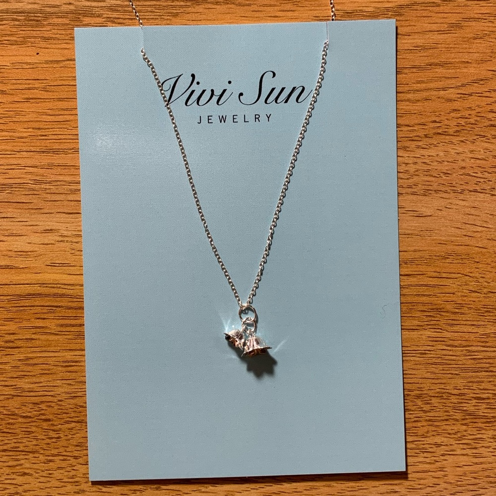 Vivi Sun Sterling Silver dainty snowbell necklace